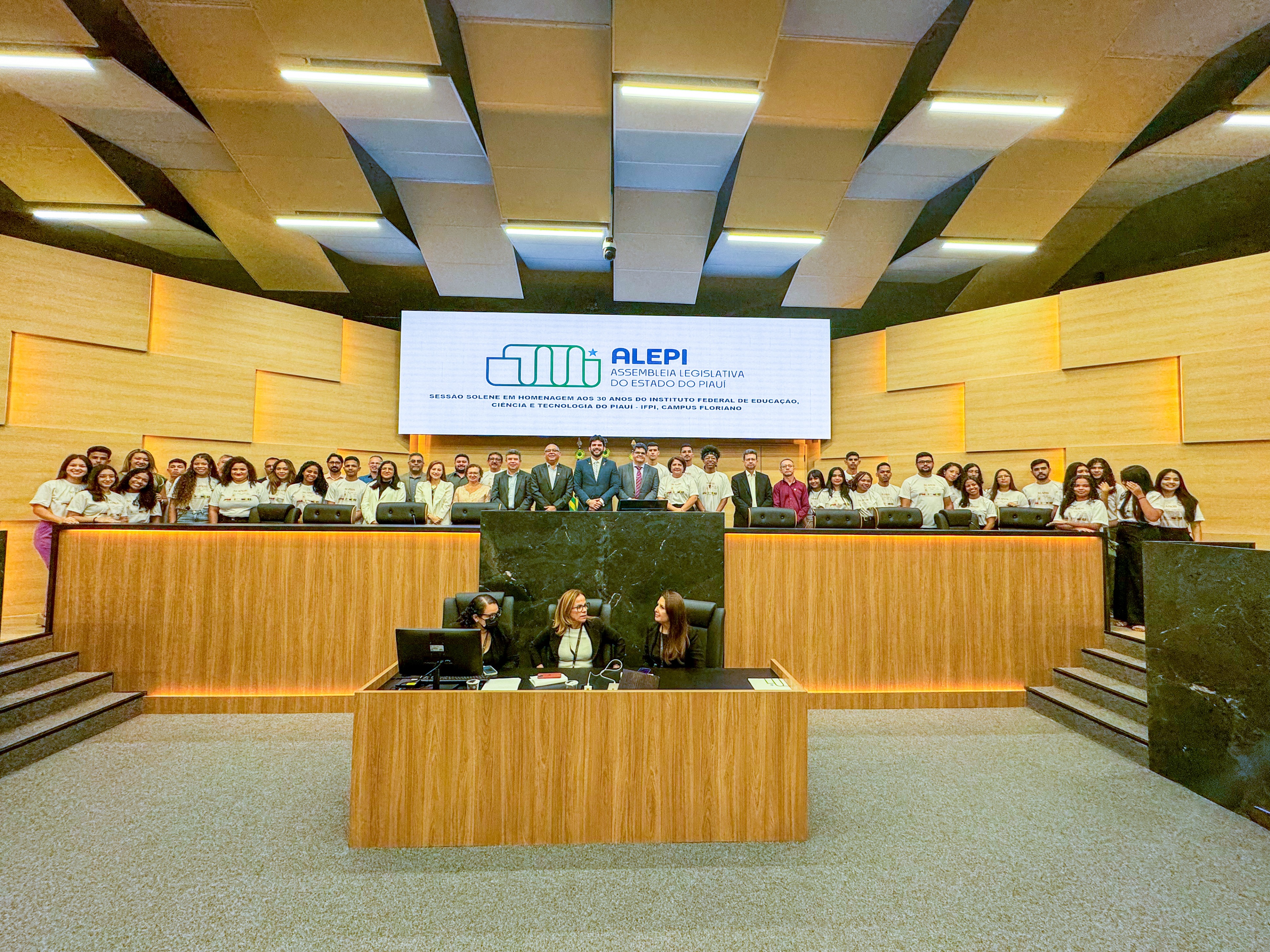 Sessão Solene em homenagem o Instituto Federal do Piauí (IFPI)- Campus Floriano que completou 30anos de implantação no dia 16 de agosto-29 a (1).JPG