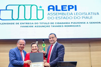 Sessão Solene Concessão do Título de Cidadania Piauiense à Senhora Ivaneide Assunção Tavares Rodrigues. Requerimento de autoria do Senhor Deputado Hélio Isaías (5).jpeg