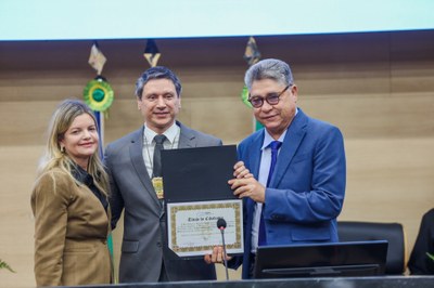 SESSÃO SOLENE DE ENTREGA DE TÍTULO DE CIDADANIA A DELEGADOS DA PCPI (27).jpeg