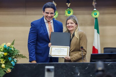 SESSÃO SOLENE DE ENTREGA DE TÍTULO DE CIDADANIA A DELEGADOS DA PCPI (30).jpeg