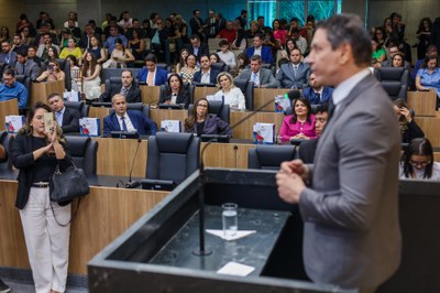 SESSÃO SOLENE DE ENTREGA DE TÍTULO DE CIDADANIA A DELEGADOS DA PCPI (38).jpeg