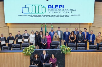 SESSÃO SOLENE DE ENTREGA DE TÍTULO DE CIDADANIA A DELEGADOS DA PCPI (41).jpeg