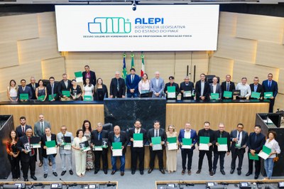 Sessão Solene em Homenagem ao Dia do Profissional de Educação Física. Requerimento de autoria do Senhor Deputado Marden Menezes (14).jpeg