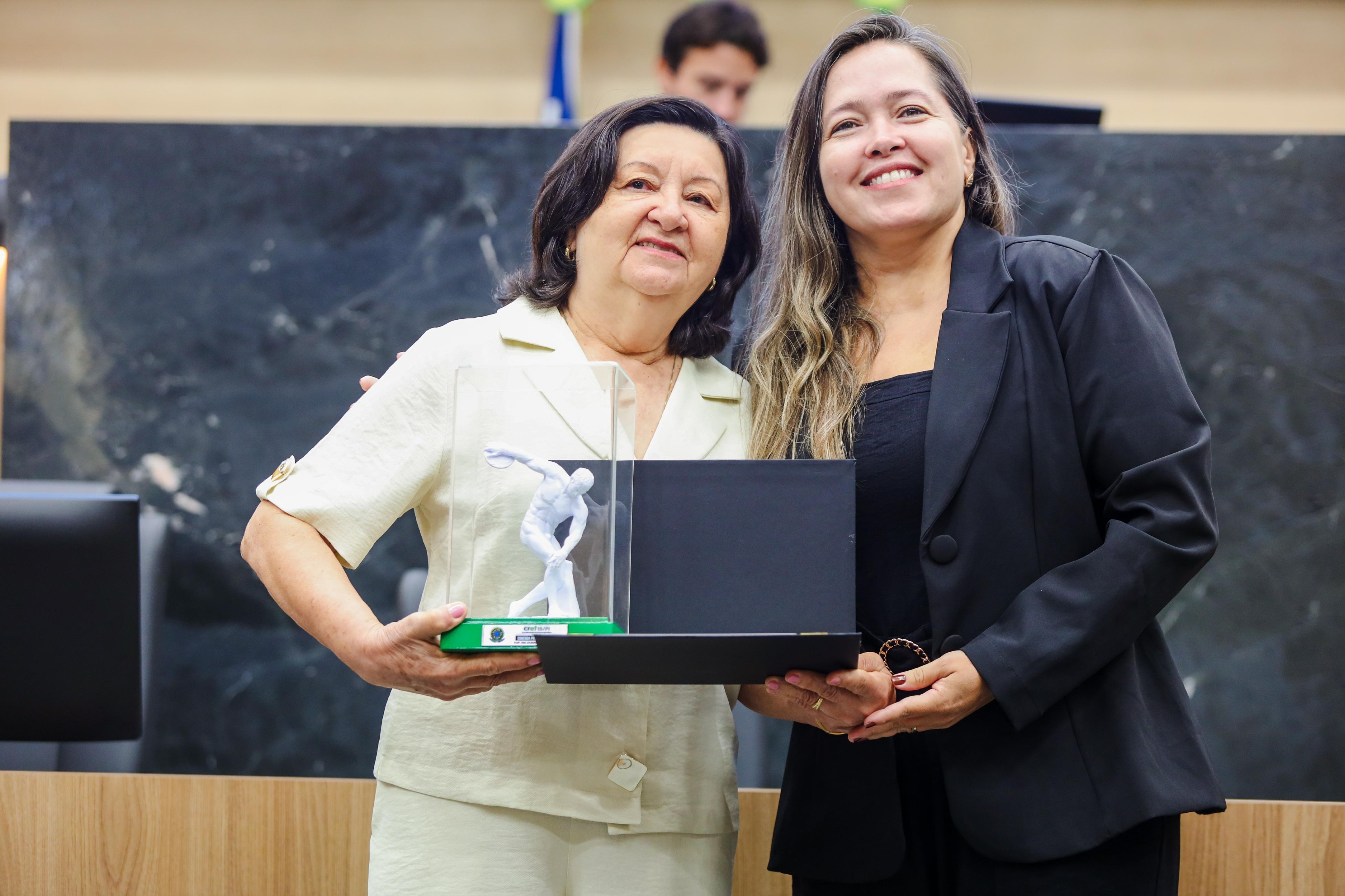 Sessão Solene em Homenagem ao Dia do Profissional de Educação Física. Requerimento de autoria do Senhor Deputado Marden Menezes (9).jpeg