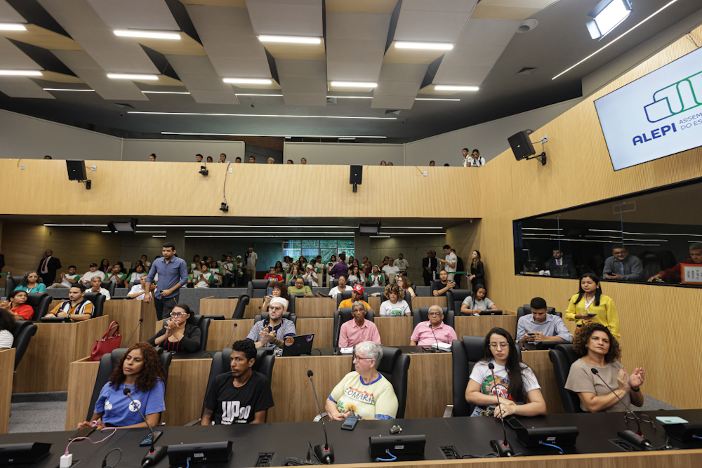 AUDIÊNCIA PÚBLICA PARA DEBATER O EXTERMÍNIO DA JUVENTUDE NEGRA E POBRE NO ESTADO DO PIAUÍ (11).jpg