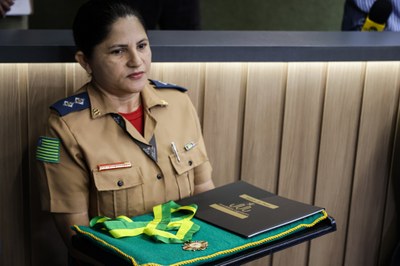 SESSÃO SOLENE CONCESSÃO DE MEDALHA DO MÉRITO LEGISLATIVO AO ESTUDANTE MANOEL JOSÉ NUNES NETO (8).jpg