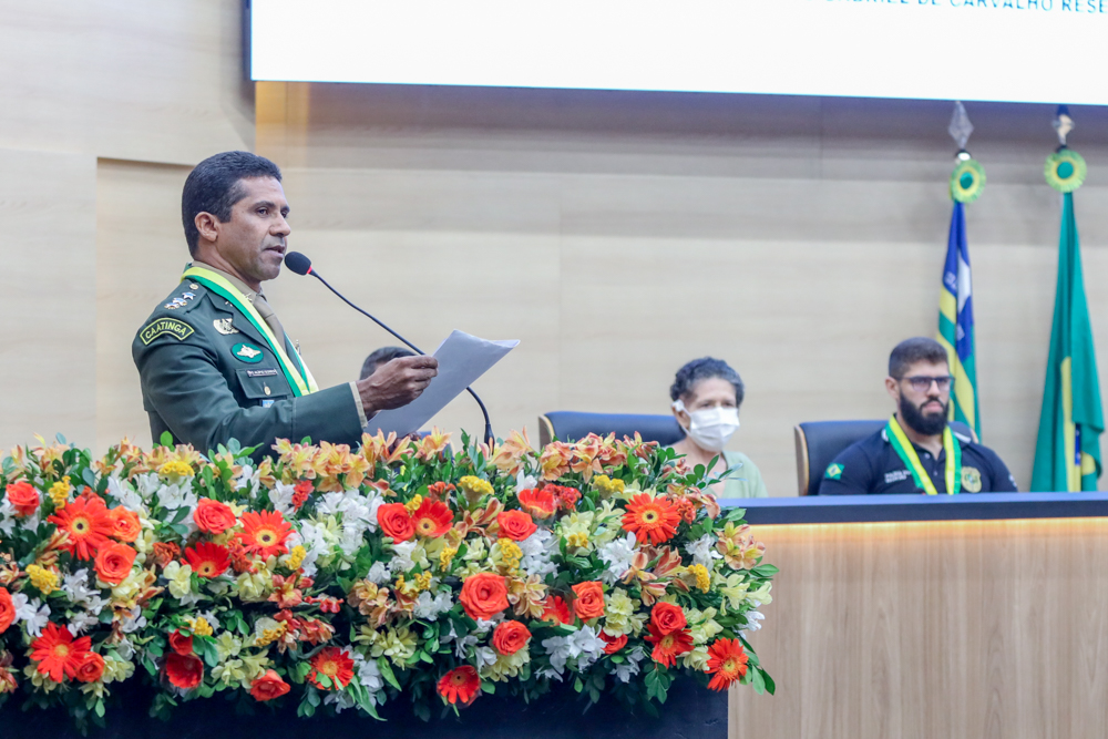 Entrega da Concessão da Medalha do Mérito Legislativo a José Arimatéia Rêgo de Araújo, Tenente- Coronel Alípio Gomes de Assis, Tadeu Simplício de Resende Júnior, Tales Gabriel Carvalho Res (43).JPG