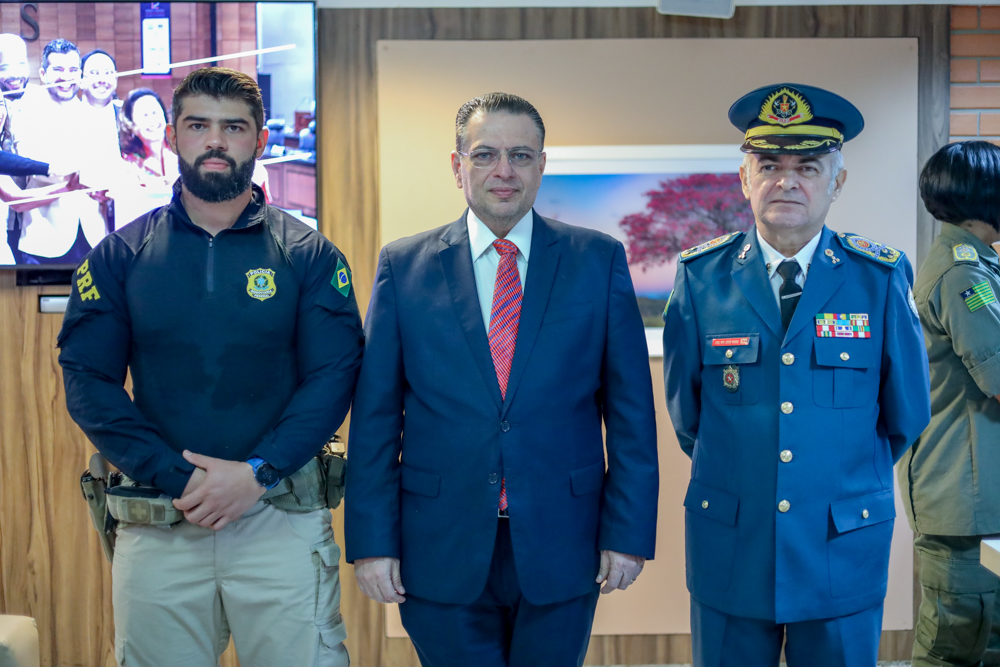 Entrega da Concessão da Medalha do Mérito Legislativo a José Arimatéia Rêgo de Araújo, Tenente- Coronel Alípio Gomes de Assis, Tadeu Simplício de Resende Júnior, Tales Gabriel Carvalho Res.JPG