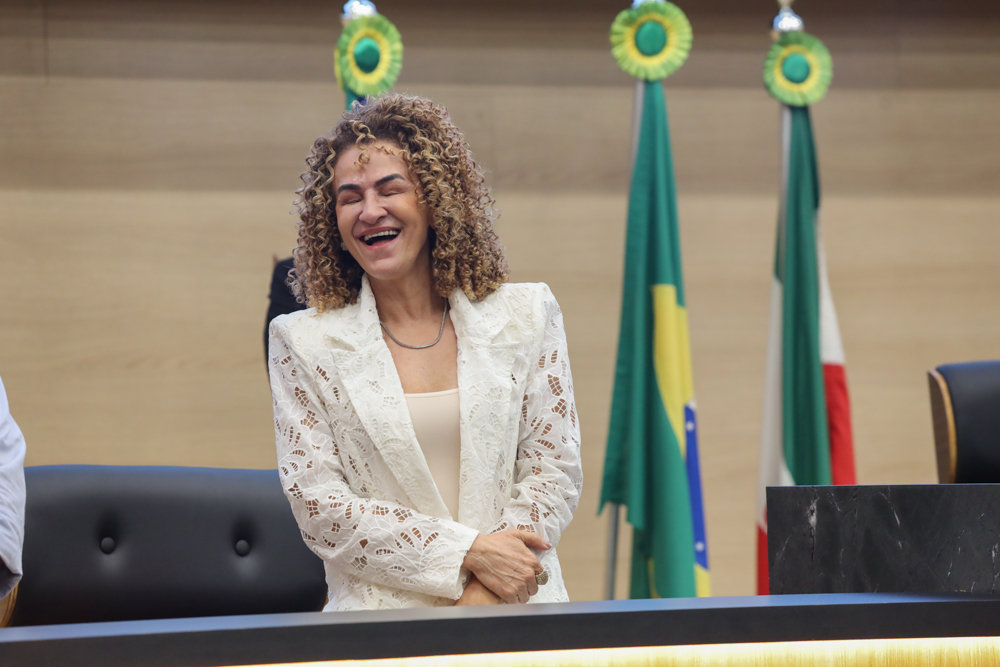 ENTREGA DE TITULO DE CIDADANIA A SRA JANE LÚCIA SILVA MORAES 20.06.2024-13.JPG