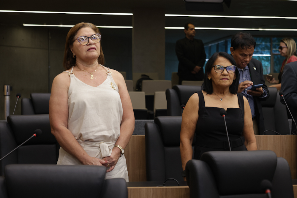 SESSÃO SOLENE EM COMEMORAÇÃO AOS 30 ANOS DE FUNDAÇÃO DO LIONS CLUBE FREI SERAFIM EM TERESINA (20).jpg