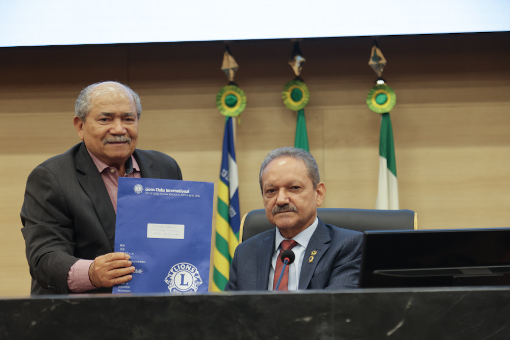 SESSÃO SOLENE EM COMEMORAÇÃO AOS 30 ANOS DE FUNDAÇÃO DO LIONS CLUBE FREI SERAFIM EM TERESINA (31).jpg