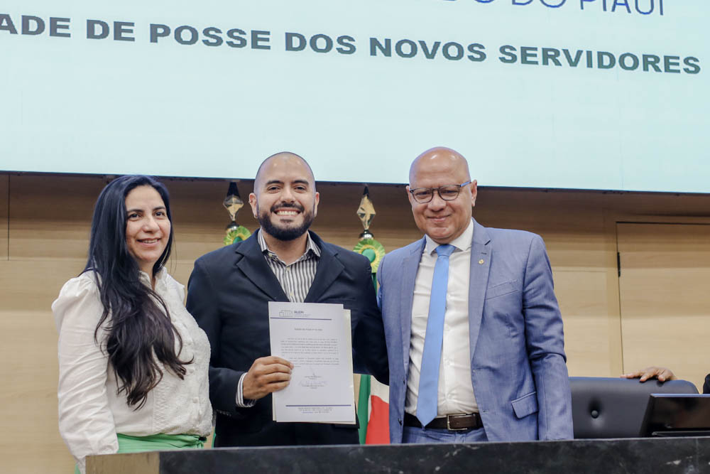 Posse dos 25 aprovados no concurso n. 012023 (19).jpg