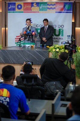 COLETIVA COM A IMPRENSA DO GOVERNADOR E DO PRESIDENTE DA ALEPI-7.jpg