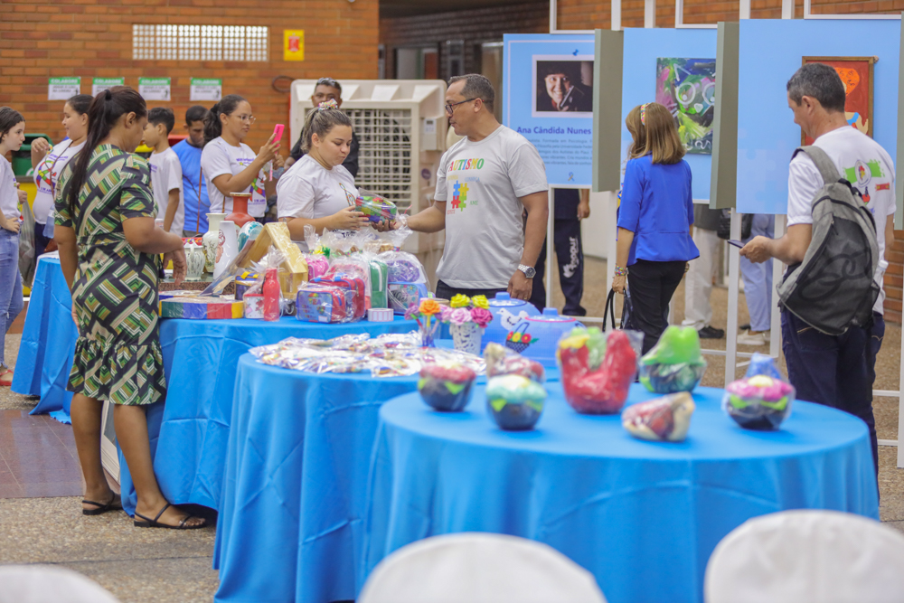 Feira e exposição marcam programação da Semana de Conscientização do Autismo