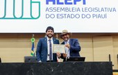 Assembleia entrega títulos de cidadania a administradores da Fazenda Paraíso