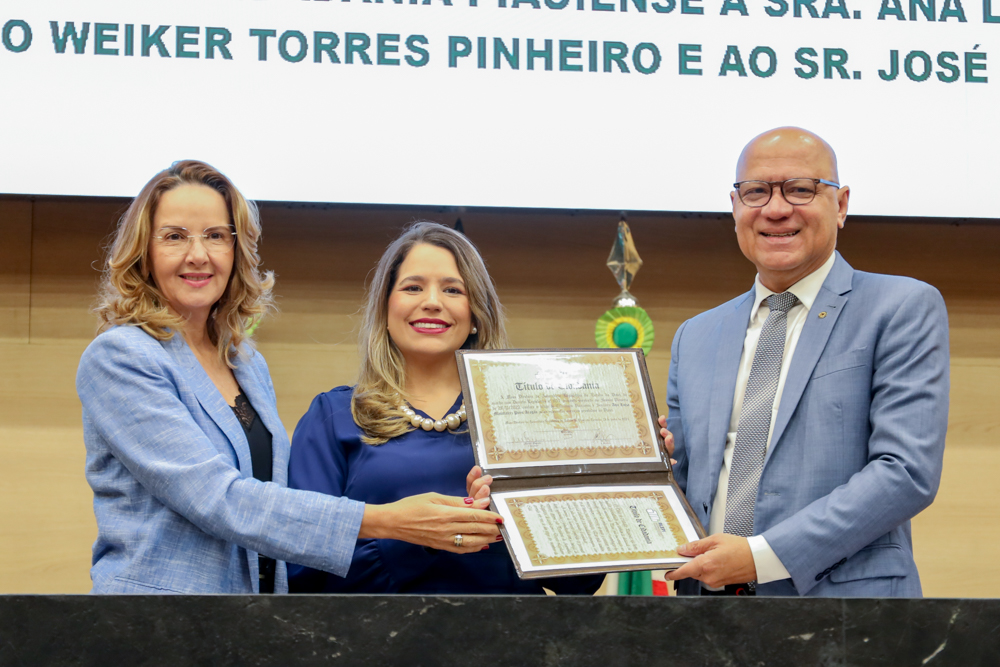 Assembleia entrega títulos de cidadania piauiense