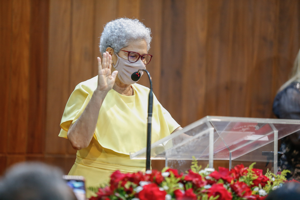  Assembleia Legislativa dá posse a Regina Sousa como governadora do Piauí