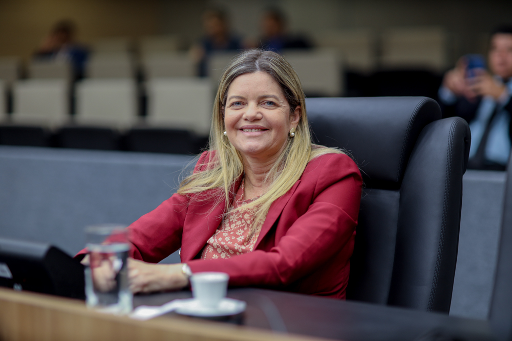 Assembleia Legislativa Homenageia 14 delegados da Polícia Civil