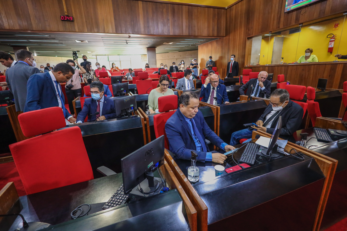 Assembleia Legislativa homenageia profissionais pelo Dia do Administrador