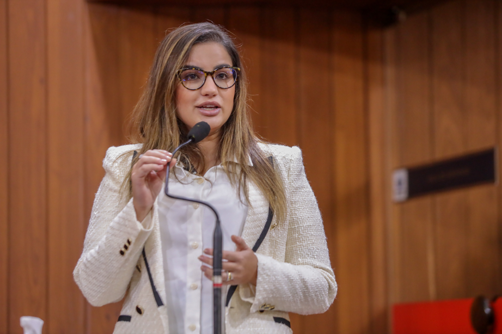 Bárbara do Firmino cobra soluções para o transporte público de Teresina