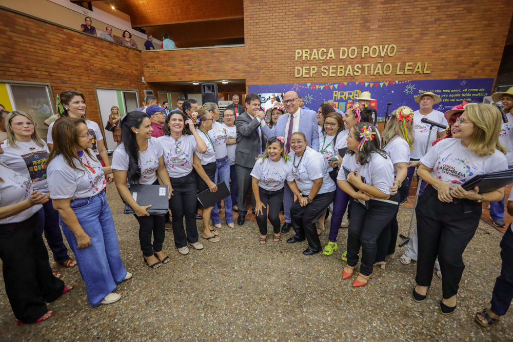 Coral, forró e comidas típicas na 1° Feira Gastronômica da Alepi 