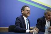 Deputado Dr. Gil Carlos participa de Assembleia Geral da Associação Brasileira de Municípios