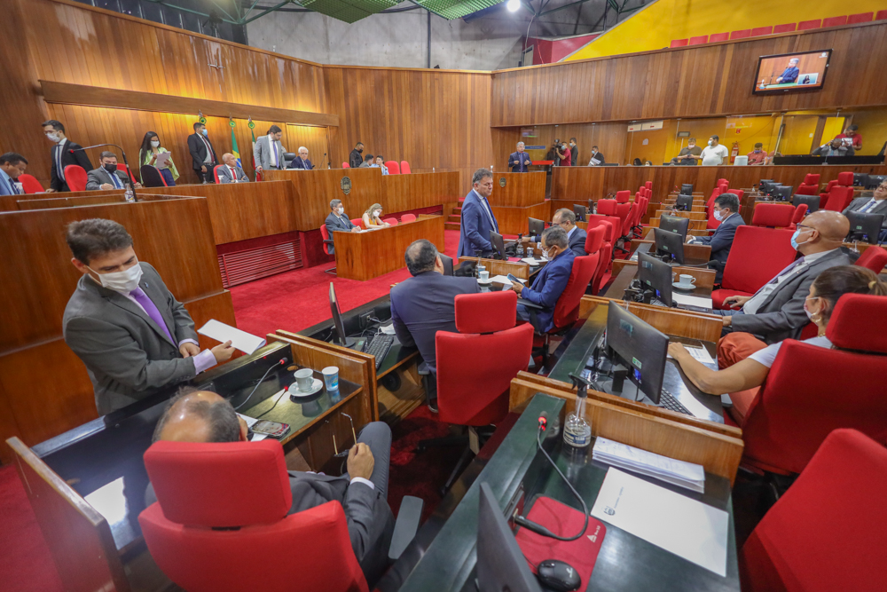 Deputados aprovam projetos que garantem direitos a pessoas com deficiência