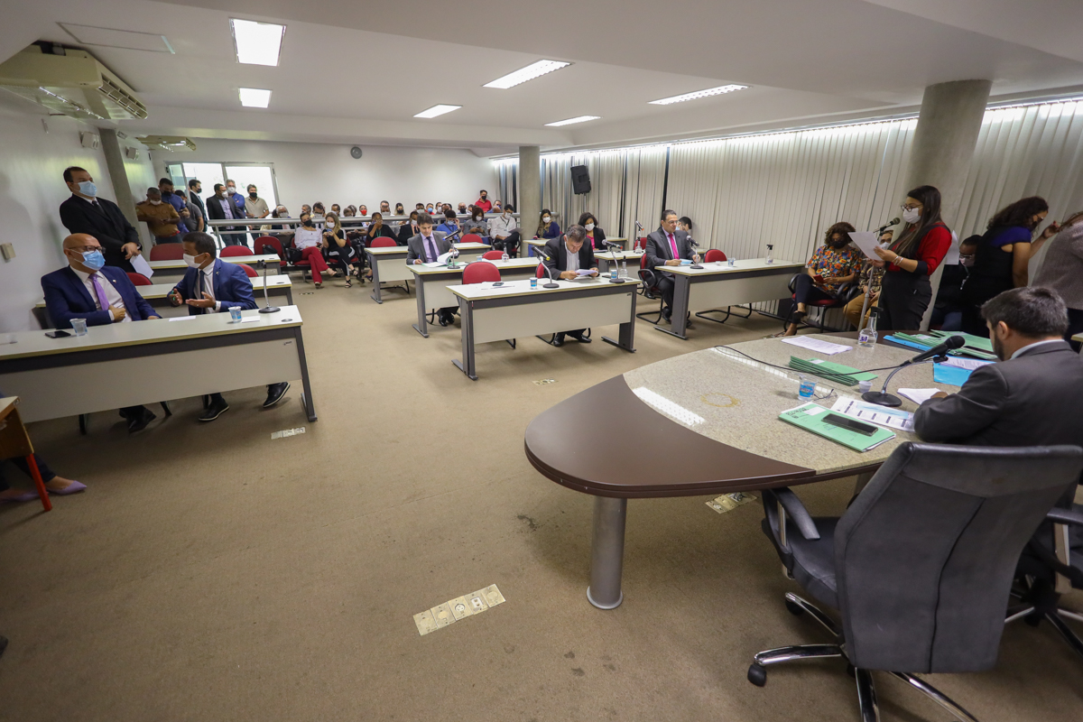 Deputados avaliam balanço do 2º quadrimestre do Executivo nessa quarta-feira (23)