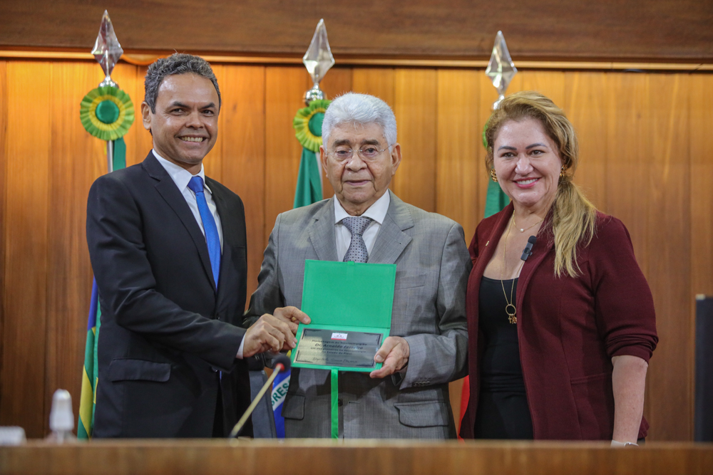 Doença de Parkinson foi tema de sessão solene na Assembleia legislativa