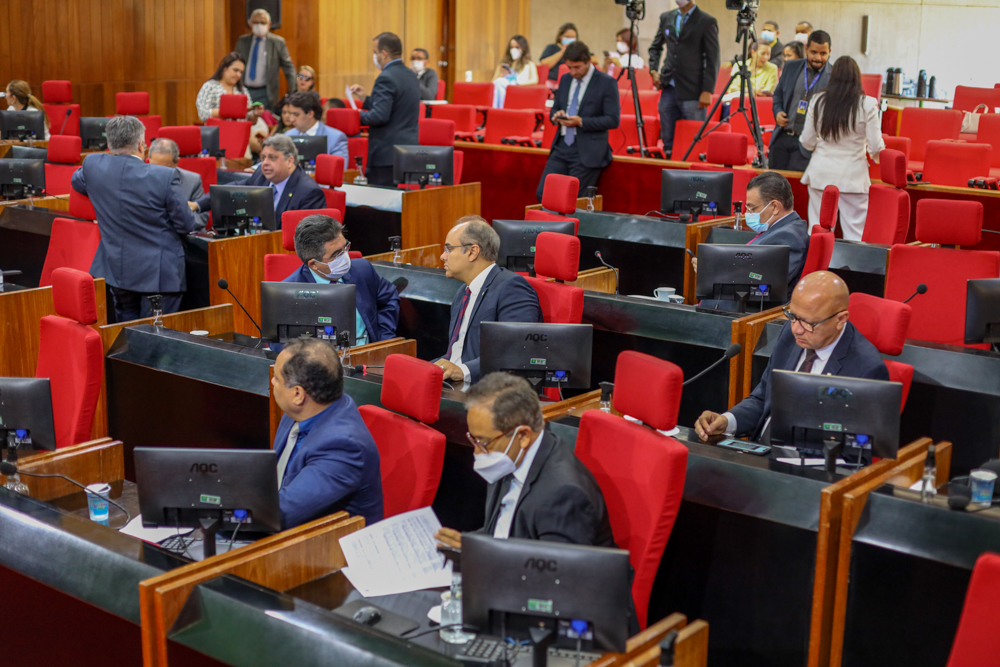 Deputado lamenta situação de Parnaíba em atenção básica à saúde