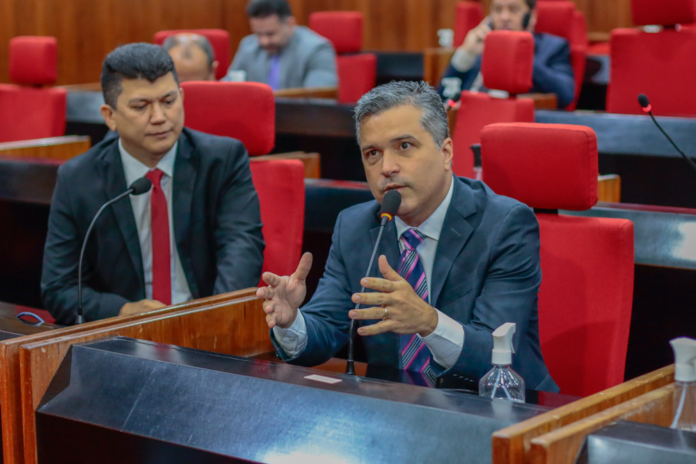 Dr. Vinícius comemora avanço no tratamento avançado em AME