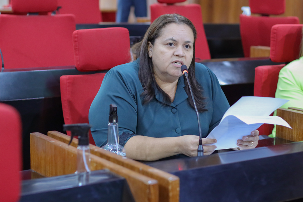  Elisângela  Moura destaca a importância do retorno do programa Bolsa família