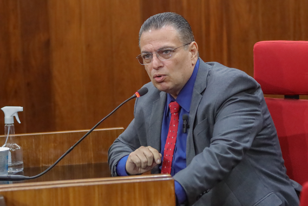 Gessivaldo Isaías pede colaboração de todos os deputados para ajudar o transporte público de Teresina