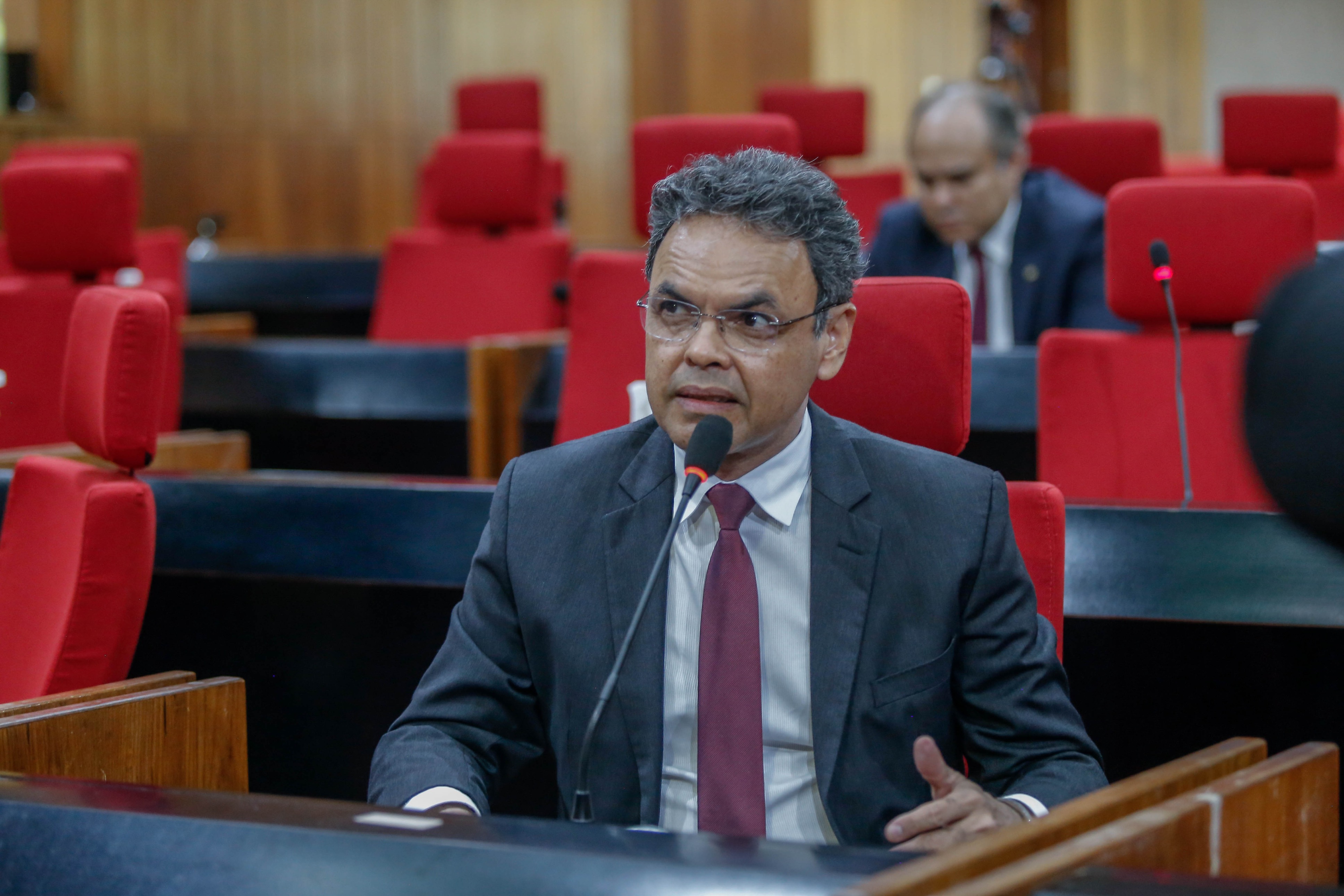 Dr. Gil Carlos lembra importância do Natal e repercute morte de Nego Bispo 