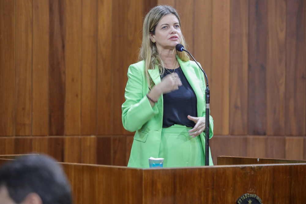 Gracinha Mão Santa critica falta de água em Parnaíba