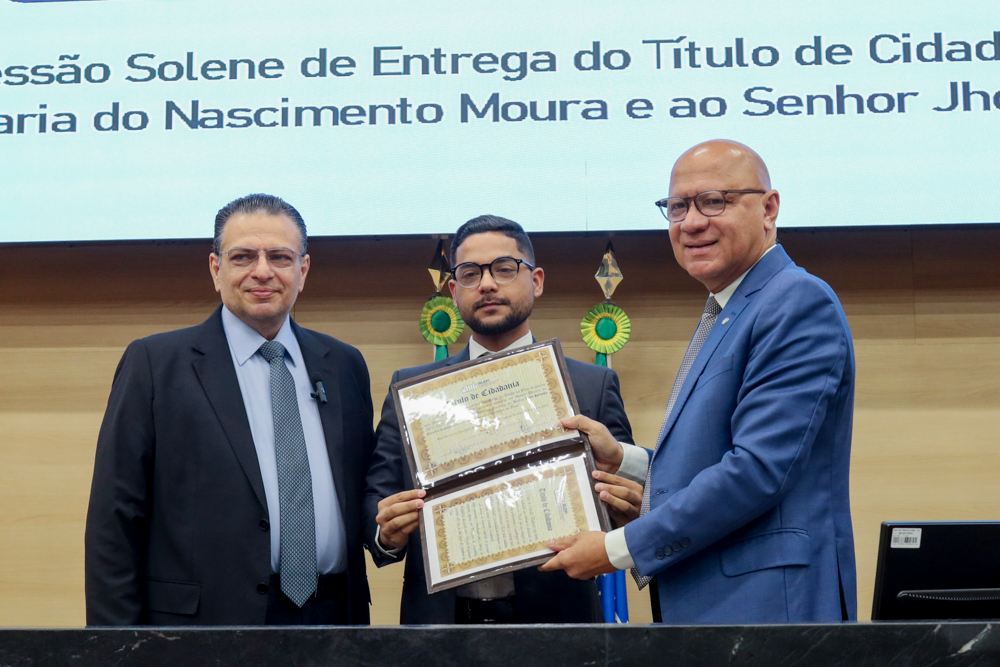 Jornalista e professor recebem Título de Cidadania Piauiense