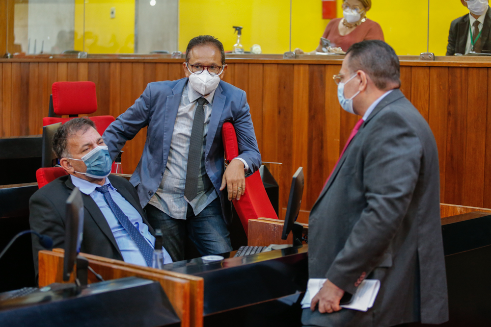 Participação da mulher na sociedade é destaque em discursos na Assembleia