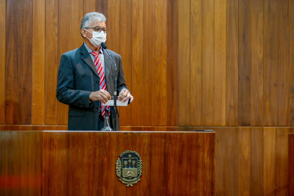 Paulo Martins critica atuação do governo federal no enfrentamento da pandemia