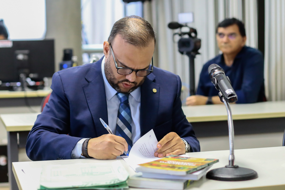 Política estadual para medicamentos à base de canabidiol é aprovada pela Alepi