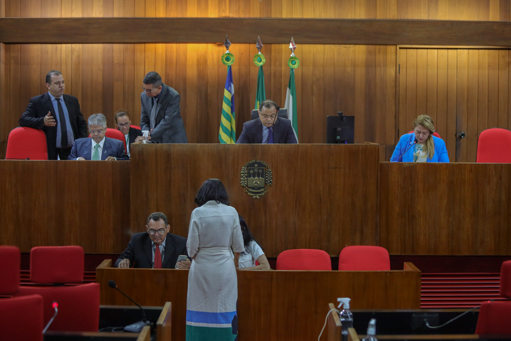 Projetos de reorganização do Tribunal de Justiça são lidos na Alepi