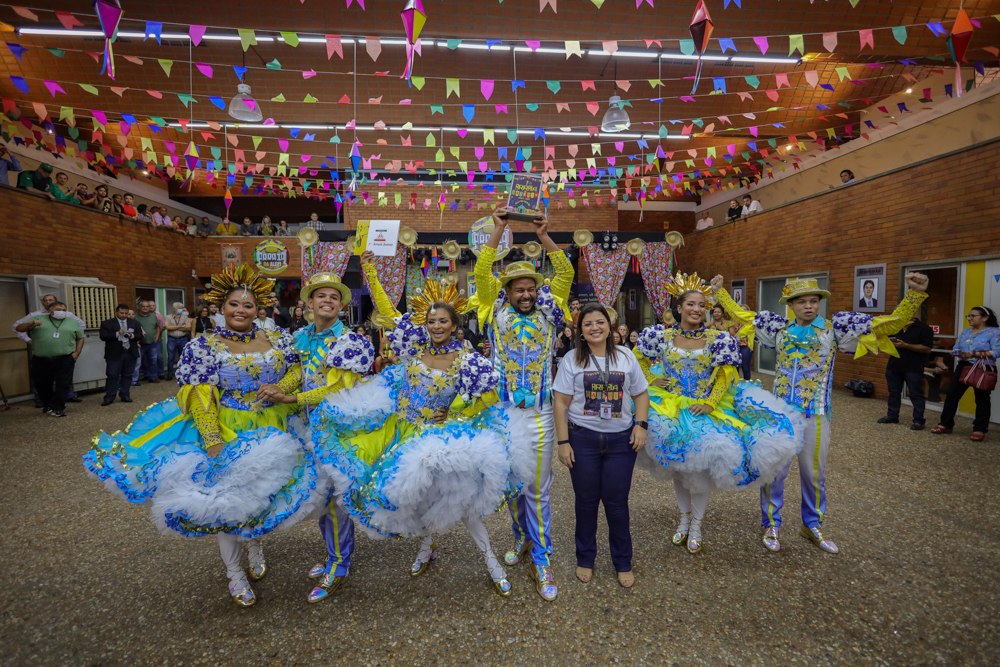 Quadrilha vencedora de festival nacional se apresenta para servidores da Alepi