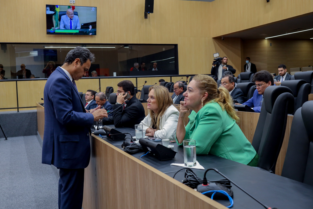 Simone Pereira e presidente Franzé destacam importância do debate sobre a violência contra mulher 