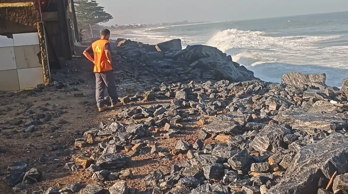 Construções indevidas agravam problema de erosão costeira no Brasil