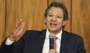 Haddad anuncia isenção de IR para quem ganha até R$ 5 mil