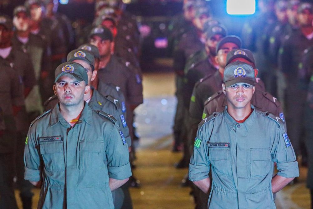 Polícia Militar celebra Dia da Bandeira com mais de 250 promoções e homenagens