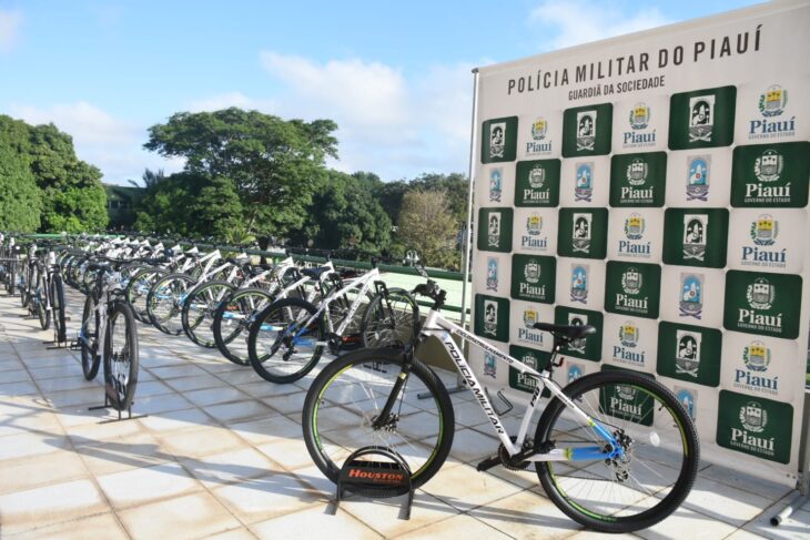 Policia Militar recebe 45 bicicletas para fortalecer o policiamento comunitário