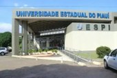 Uespi lança edital com 160 vagas para professor substituto