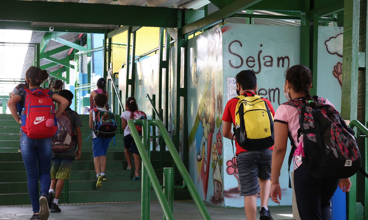 Associação Brasileira de Psiquiatria faz campanha sobre efeitos do bullying em crianças e jovens