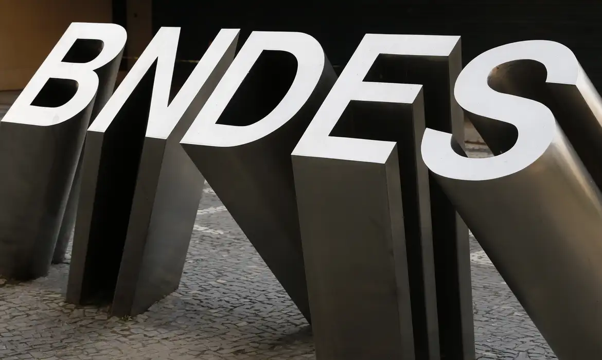 BNDES anuncia concurso para 150 vagas de nível superior