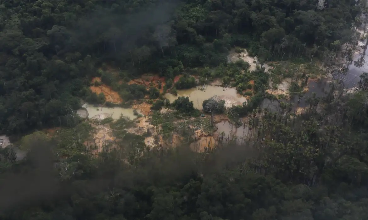 Brasil registra 932 conflitos decorrentes da mineração em 2022